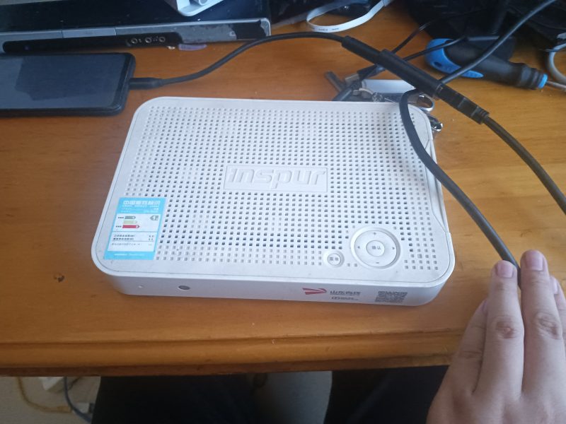 我在垃圾堆里捡了一台有线电视盒子-tixfu玩机资源网